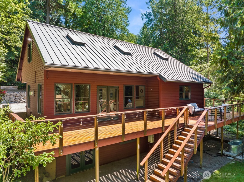 20950 Division Street Property Photo 1