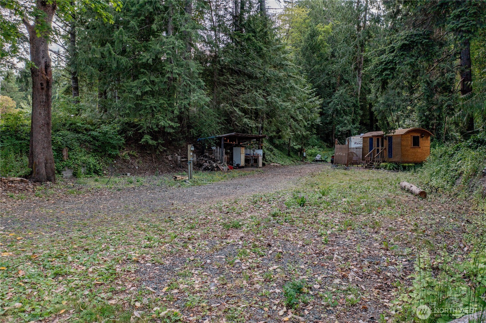 27131 N Us Highway 101 Property Photo 34