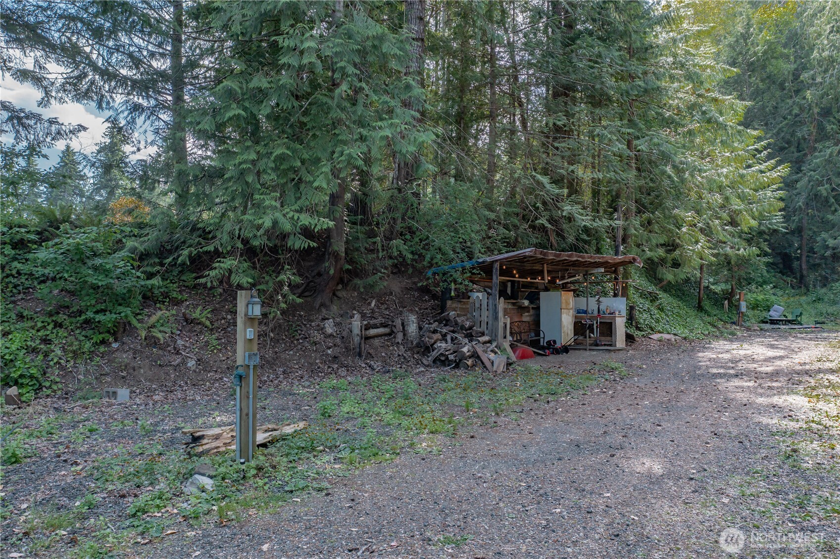 27131 N Us Highway 101 Property Photo 35