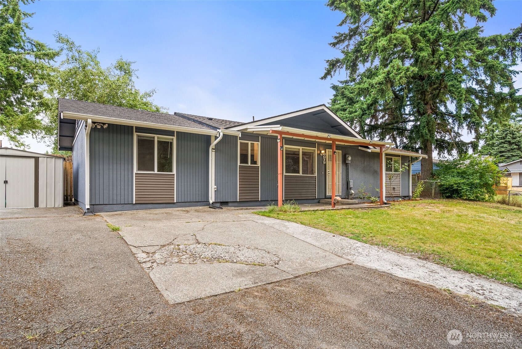 6675 Summerset Court Property Photo 3