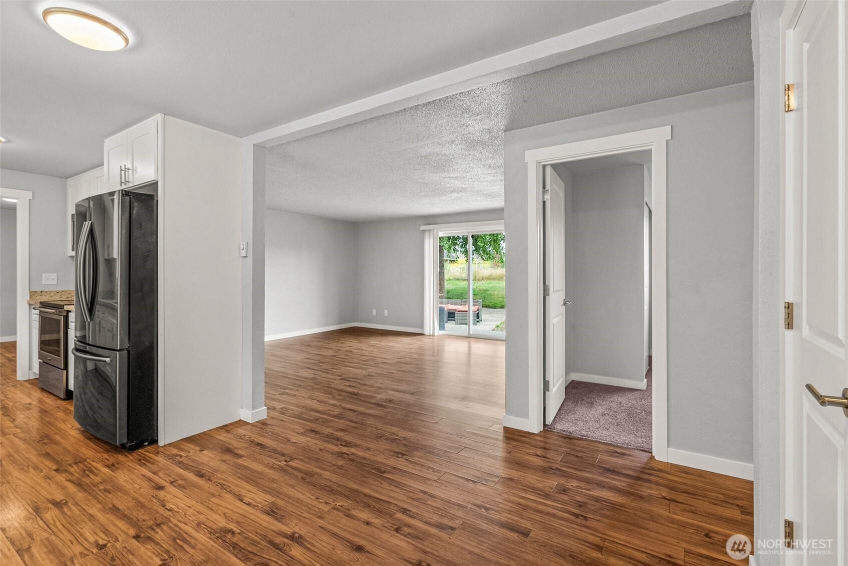 6675 Summerset Court Property Photo 6