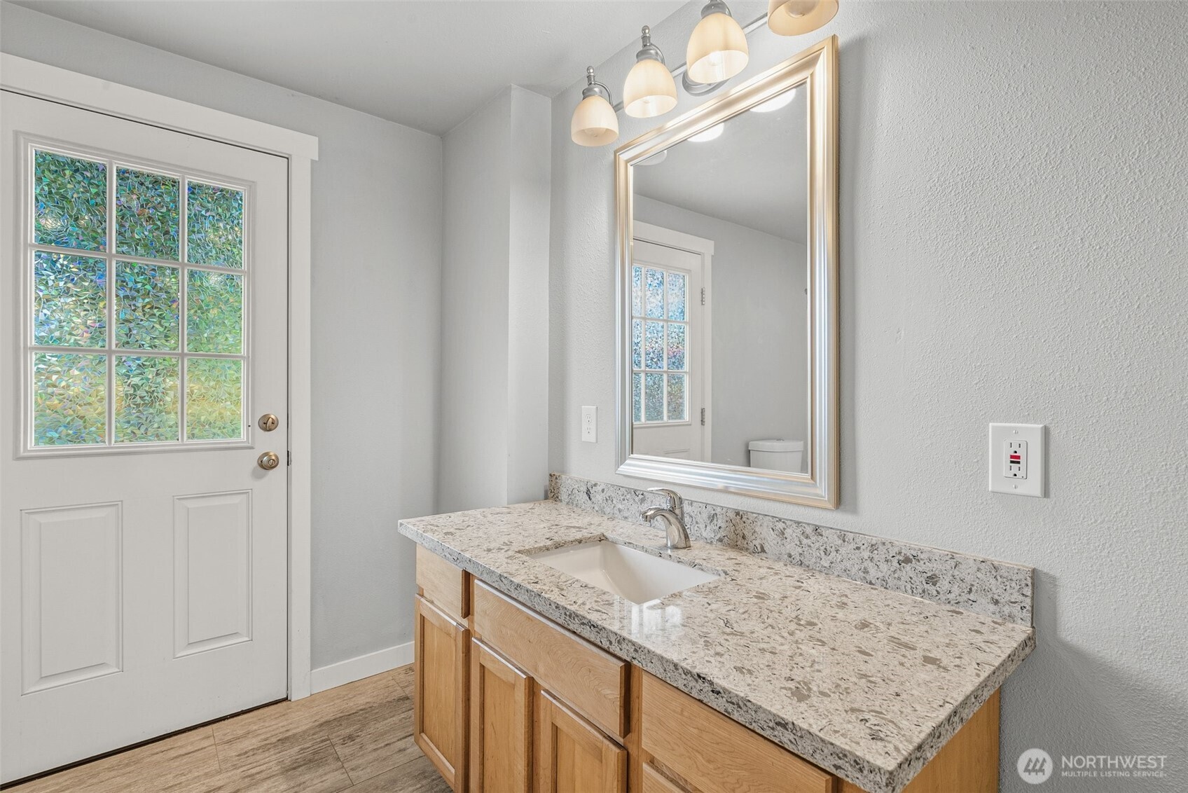 6675 Summerset Court Property Photo 13