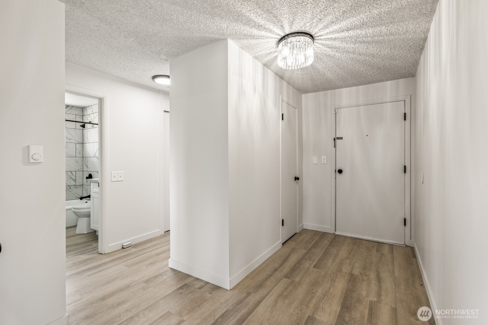 15330 40th Avenue A & B Property Photo 9