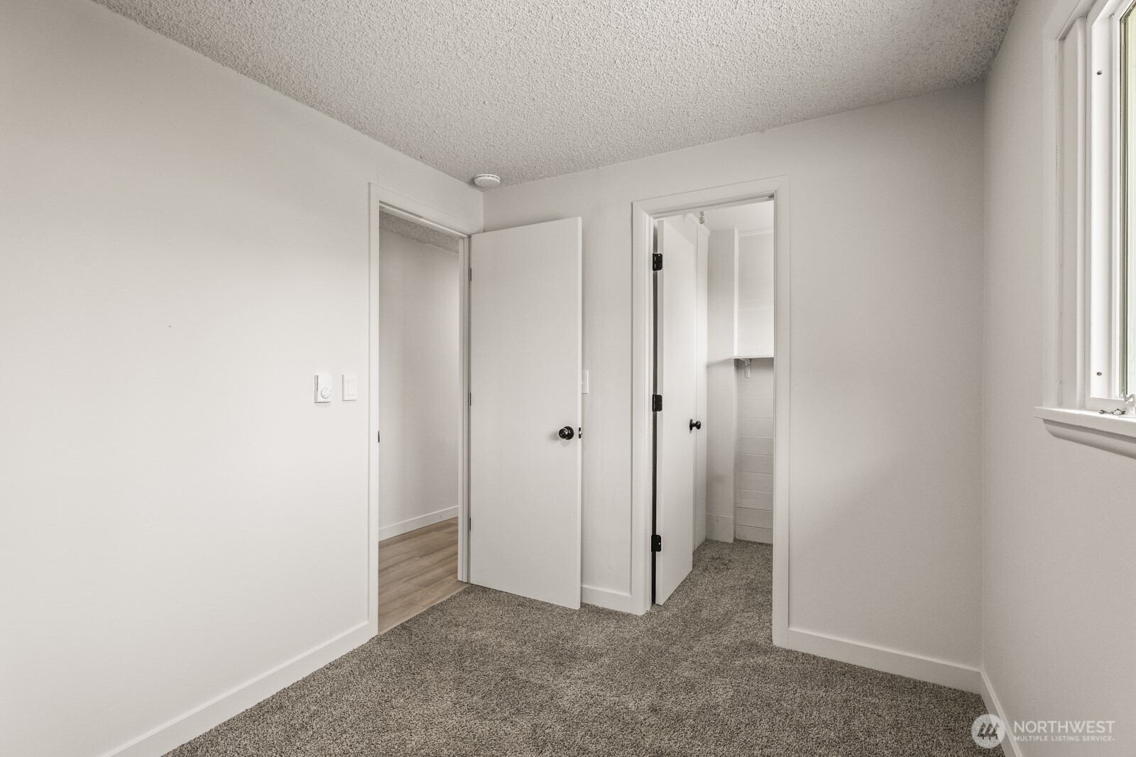 15330 40th Avenue A & B Property Photo 15