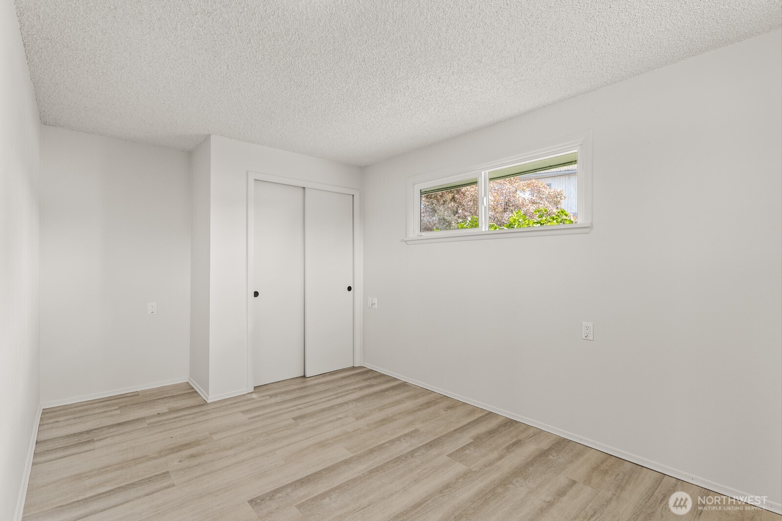 15330 40th Avenue A & B Property Photo 17