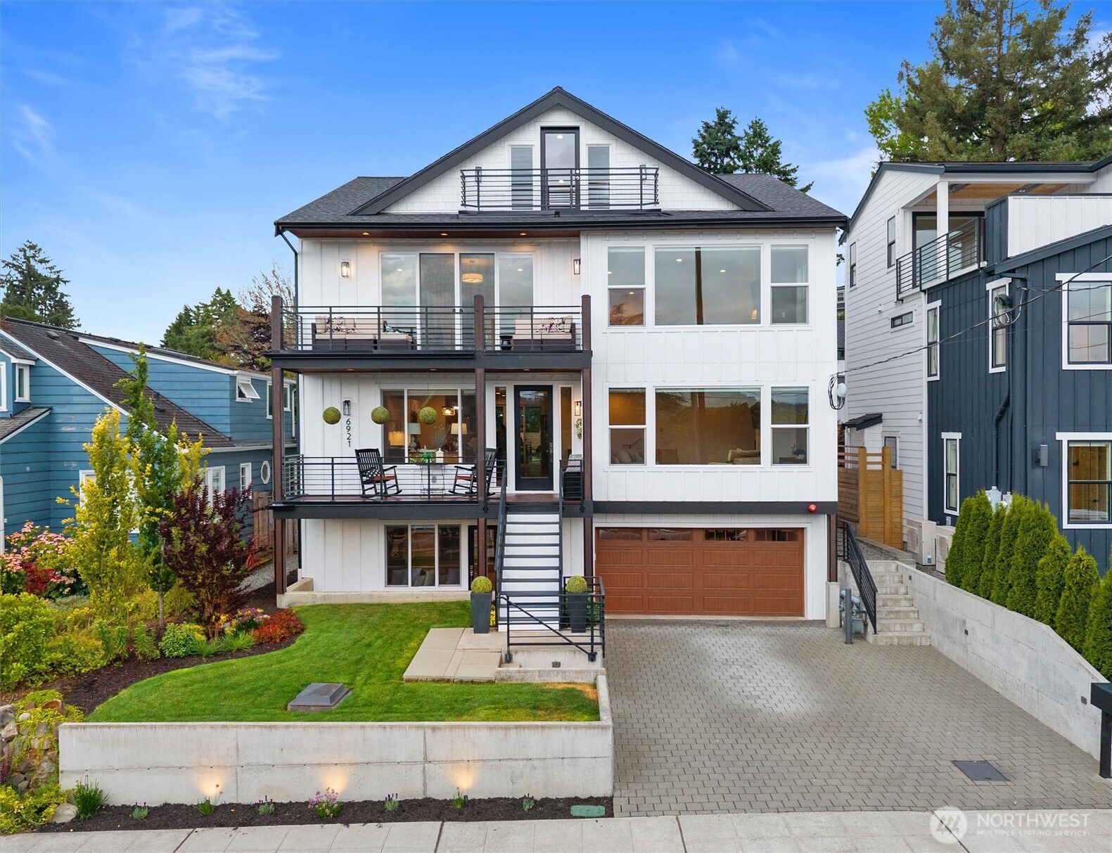 6921 55th Avenue Property Photo 1