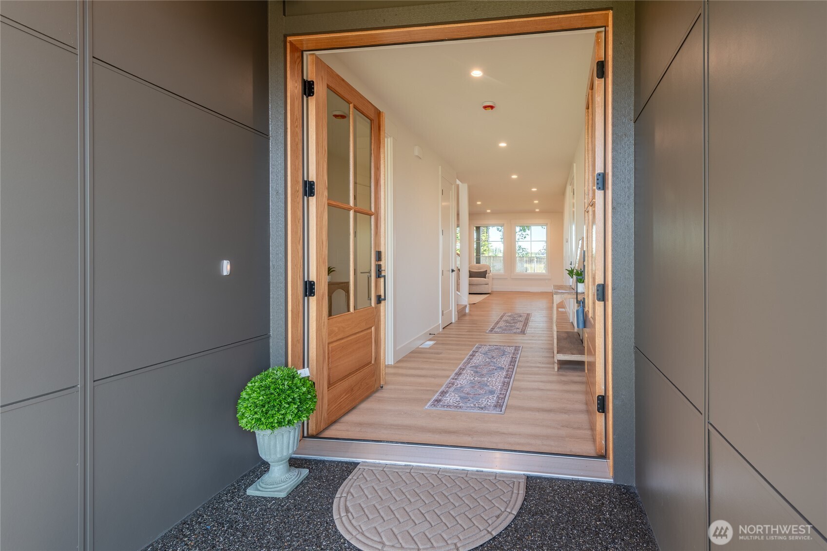1197 Leighton Street Property Photo 11