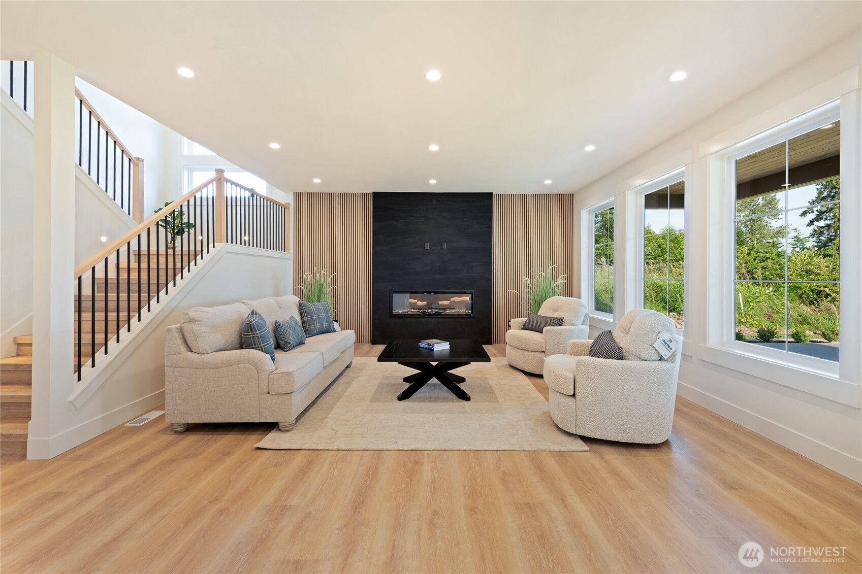 1197 Leighton Street Property Photo 16