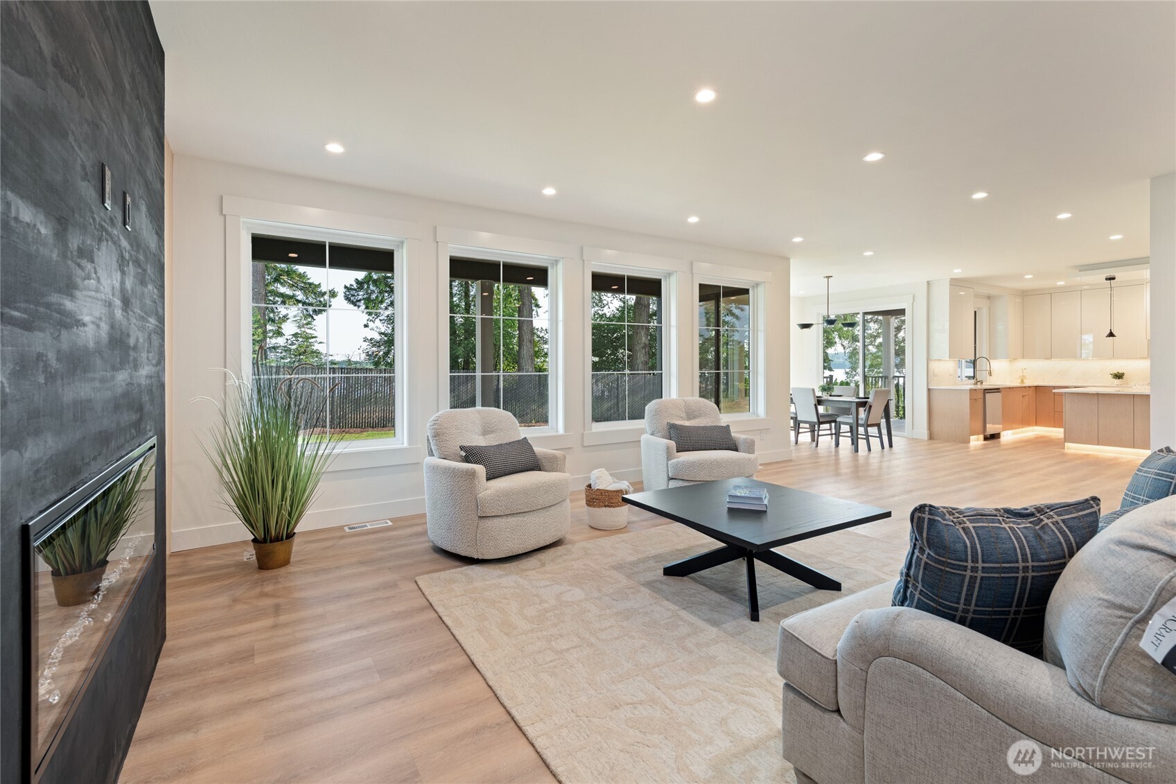 1197 Leighton Street Property Photo 20