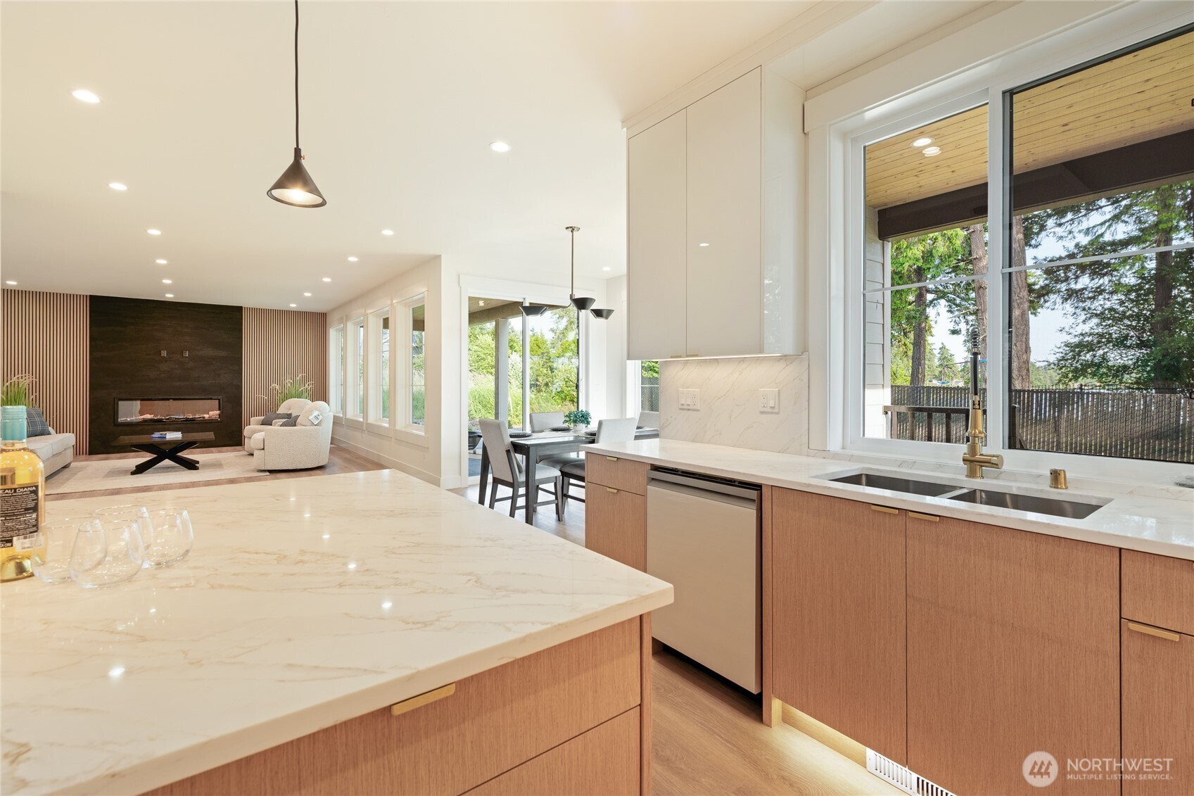 1197 Leighton Street Property Photo 27