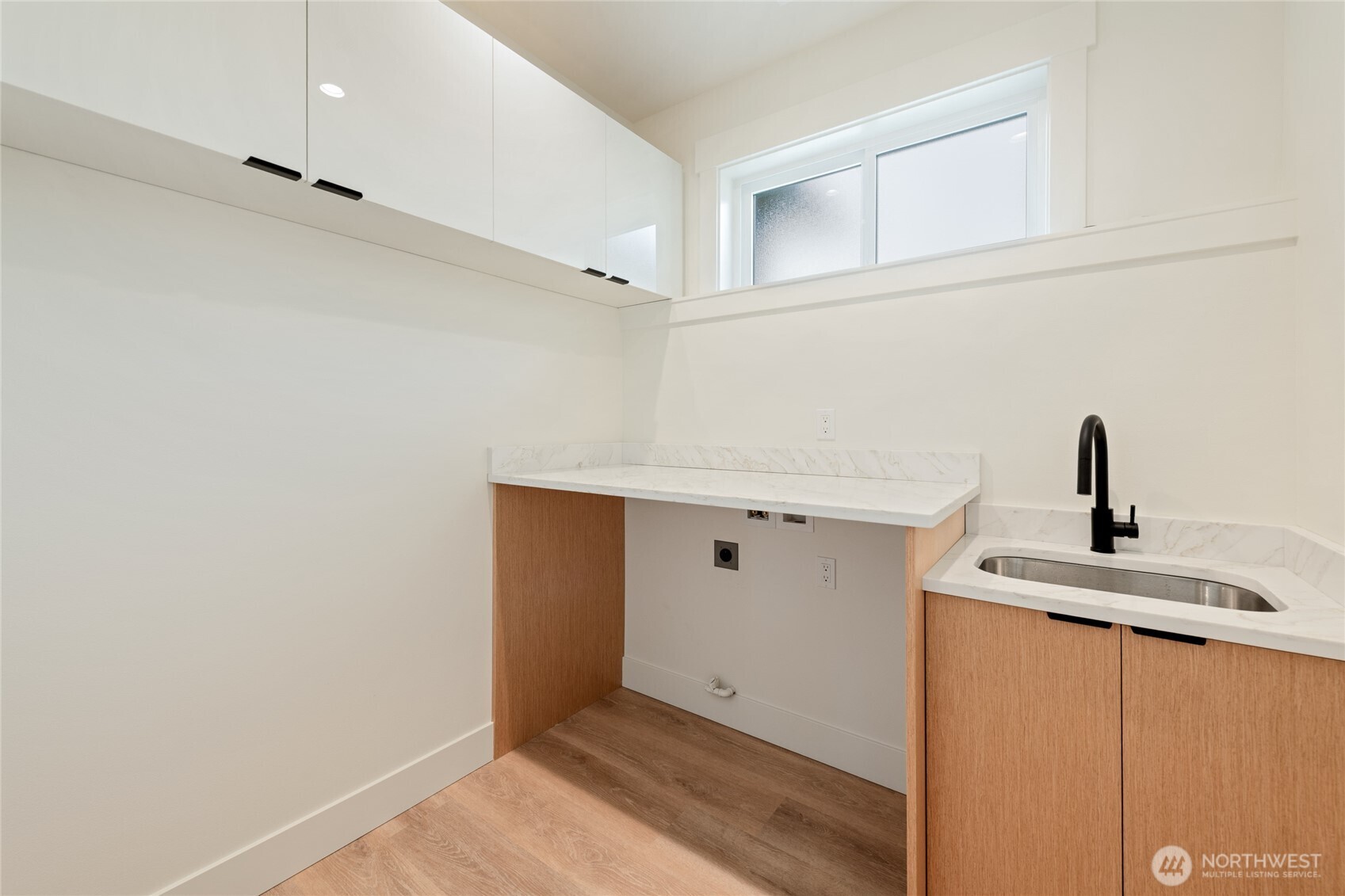 1197 Leighton Street Property Photo 39