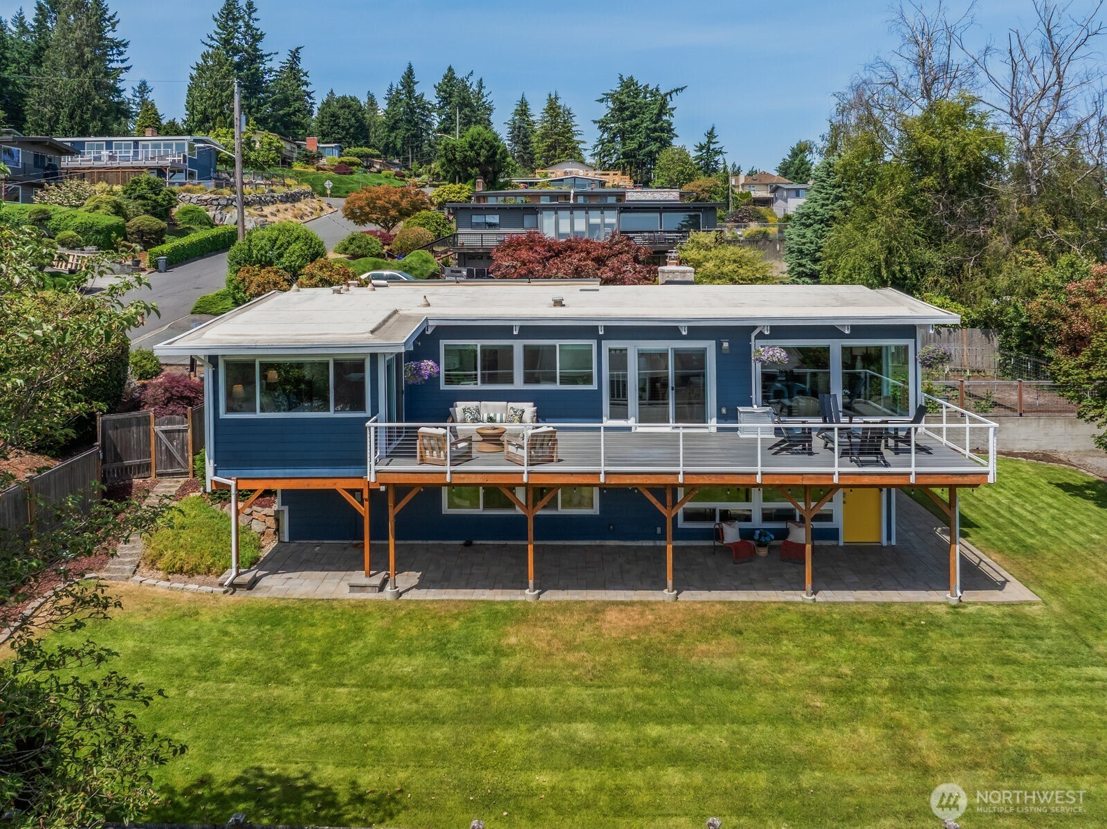 21026 6th Avenue Property Photo 1