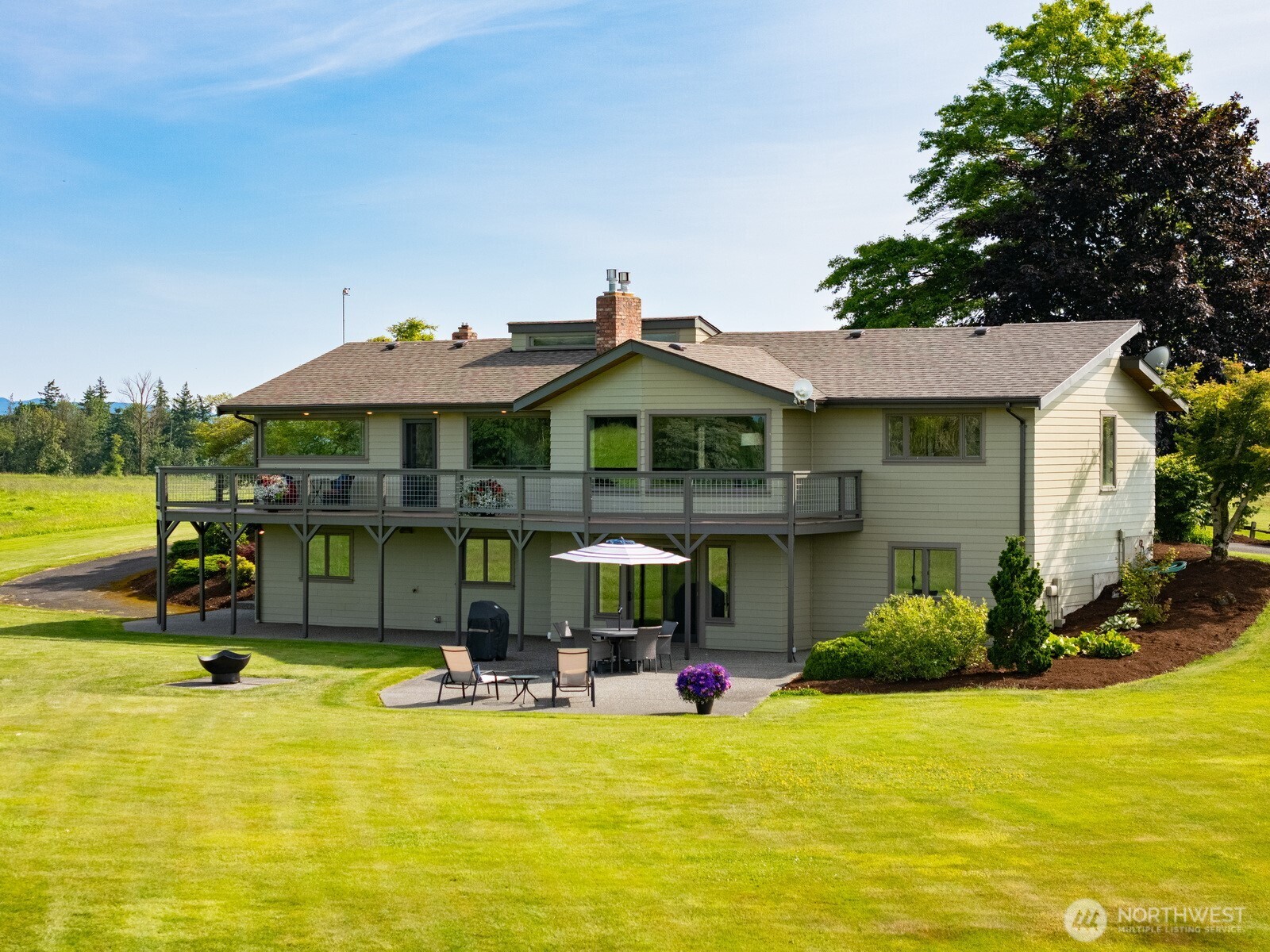 2751 Aldergrove Road Property Photo 3