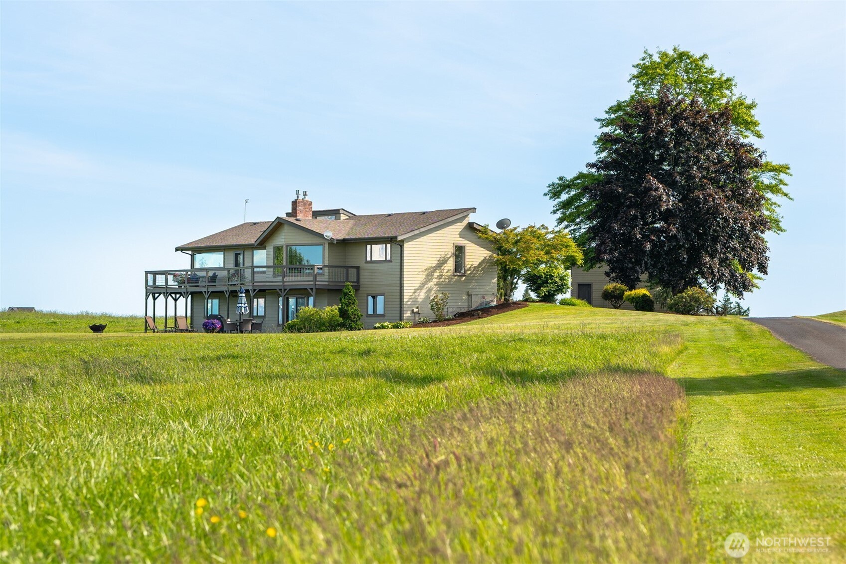 2751 Aldergrove Road Property Photo 4