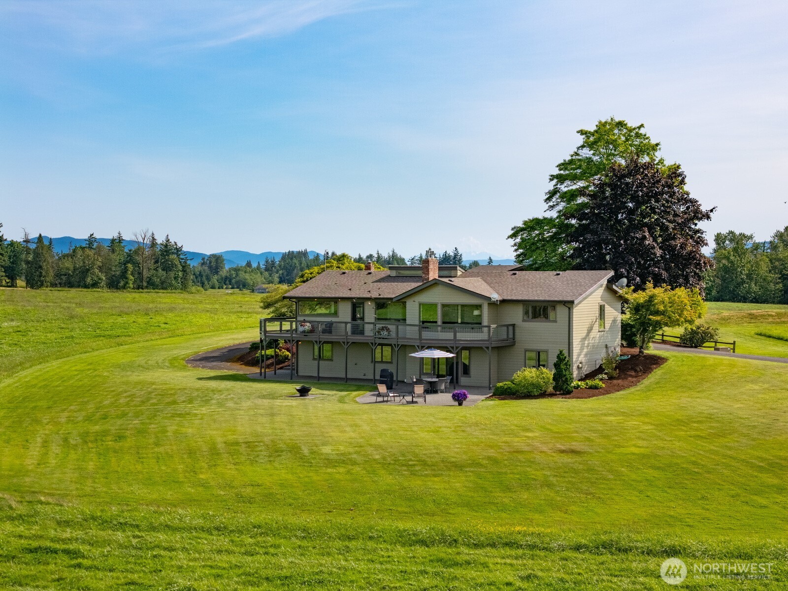 2751 Aldergrove Road Property Photo 5