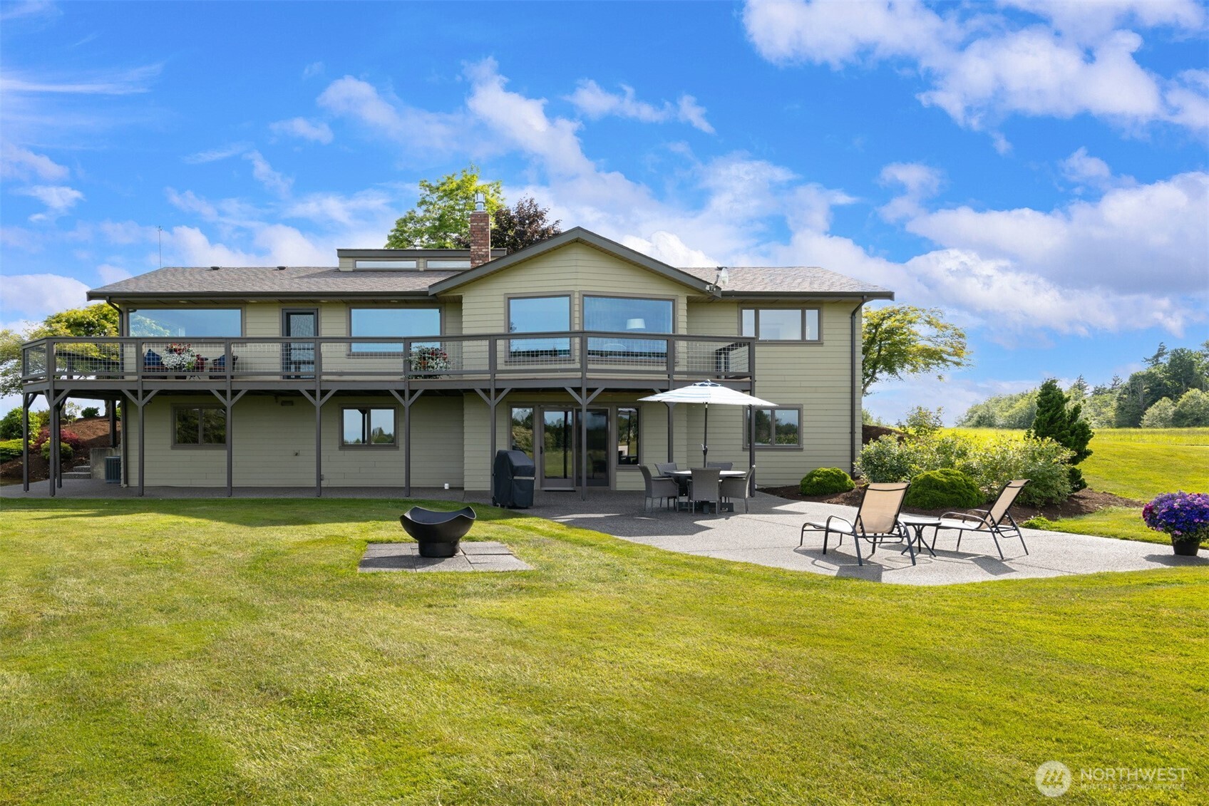 2751 Aldergrove Road Property Photo 6