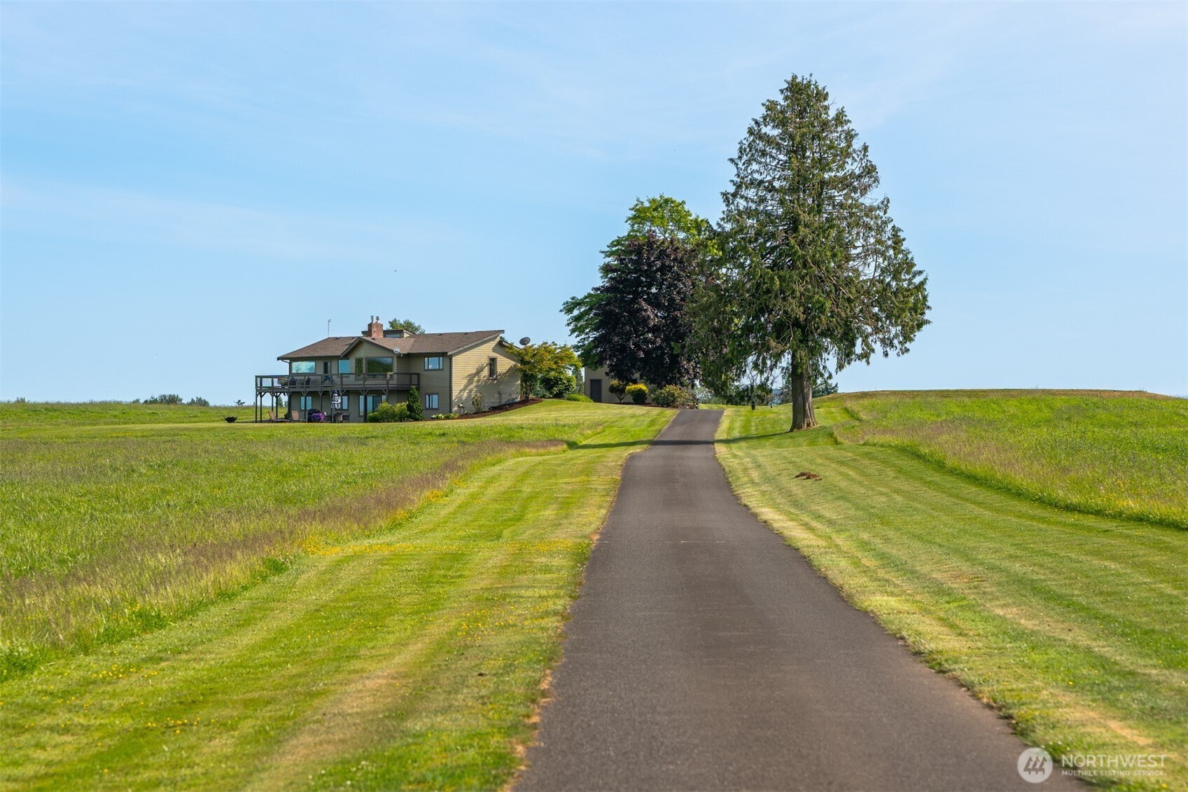 2751 Aldergrove Road Property Photo 8