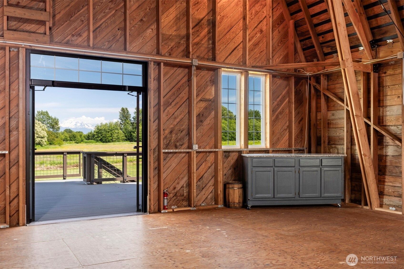 2751 Aldergrove Road Property Photo 14