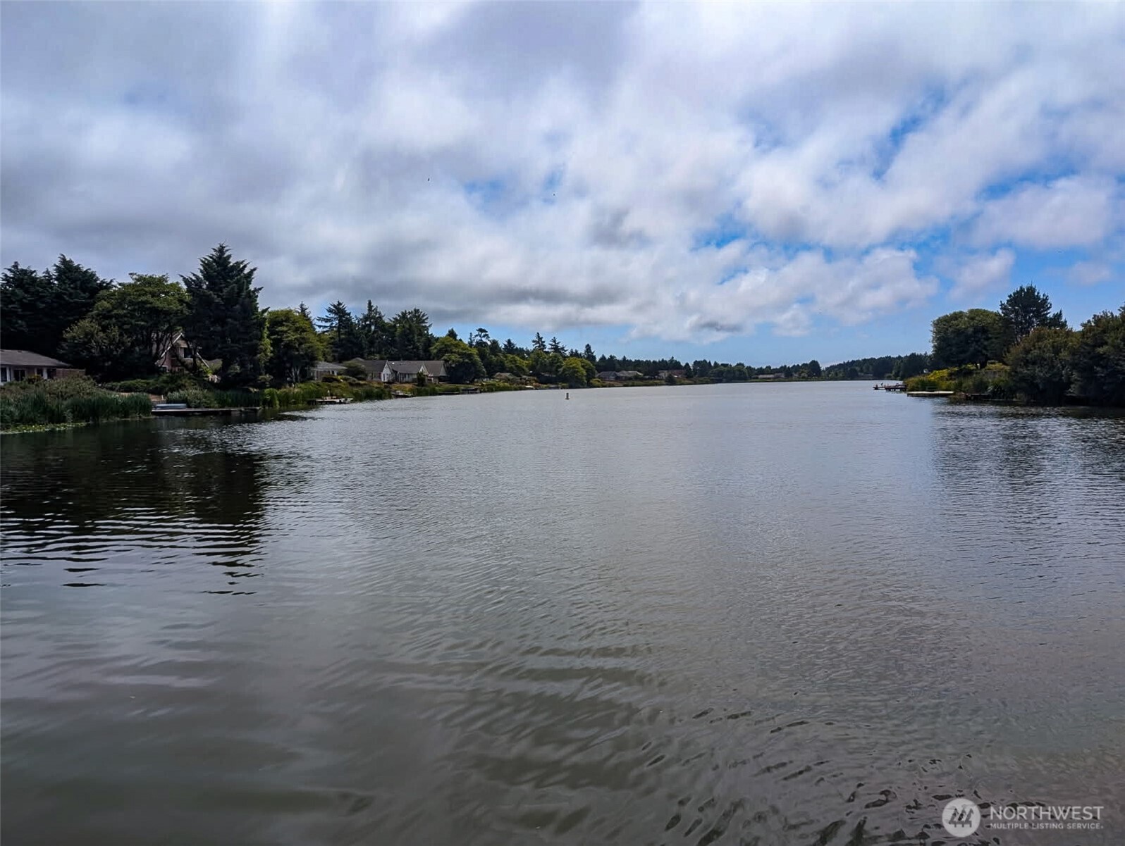 413 Lake View Loop Property Photo 1