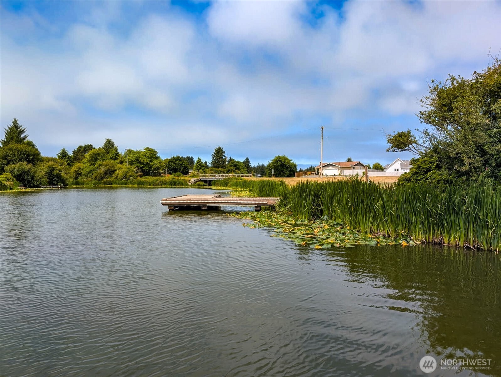 413 Lake View Loop Property Photo 4
