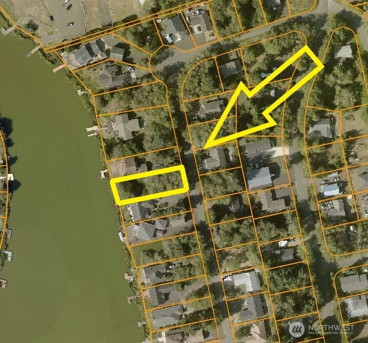413 Lake View Loop Property Photo 12