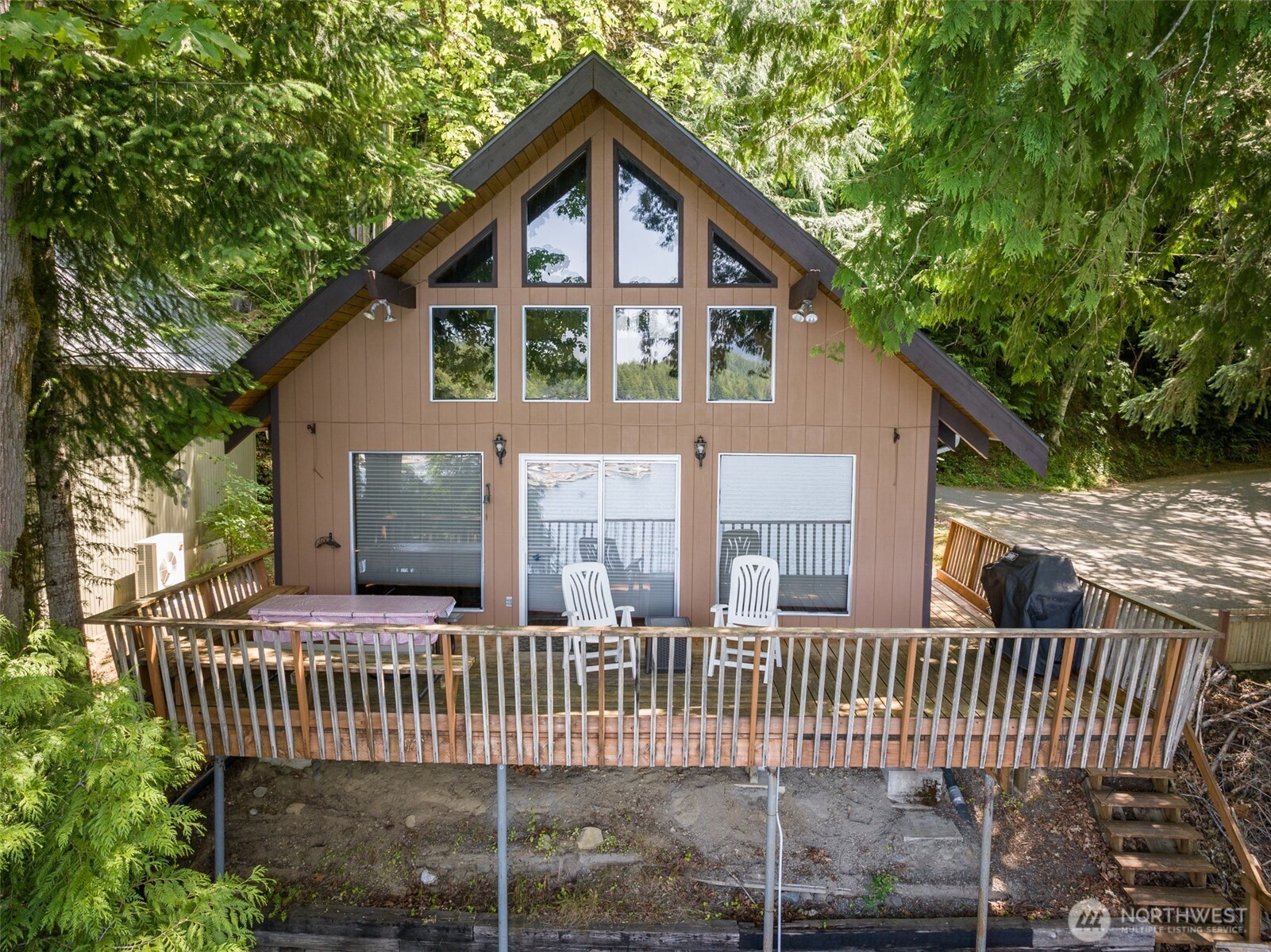 190 Longfellow Road Property Photo 1