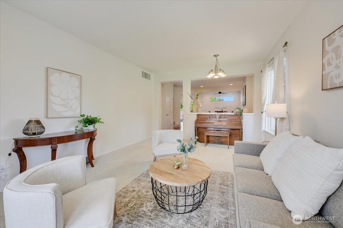 15204 48th Avenue Property Photo 5