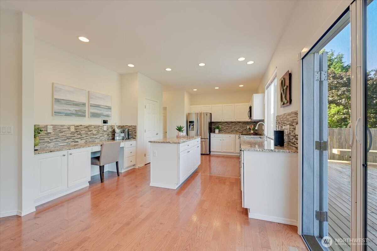 15204 48th Avenue Property Photo 10