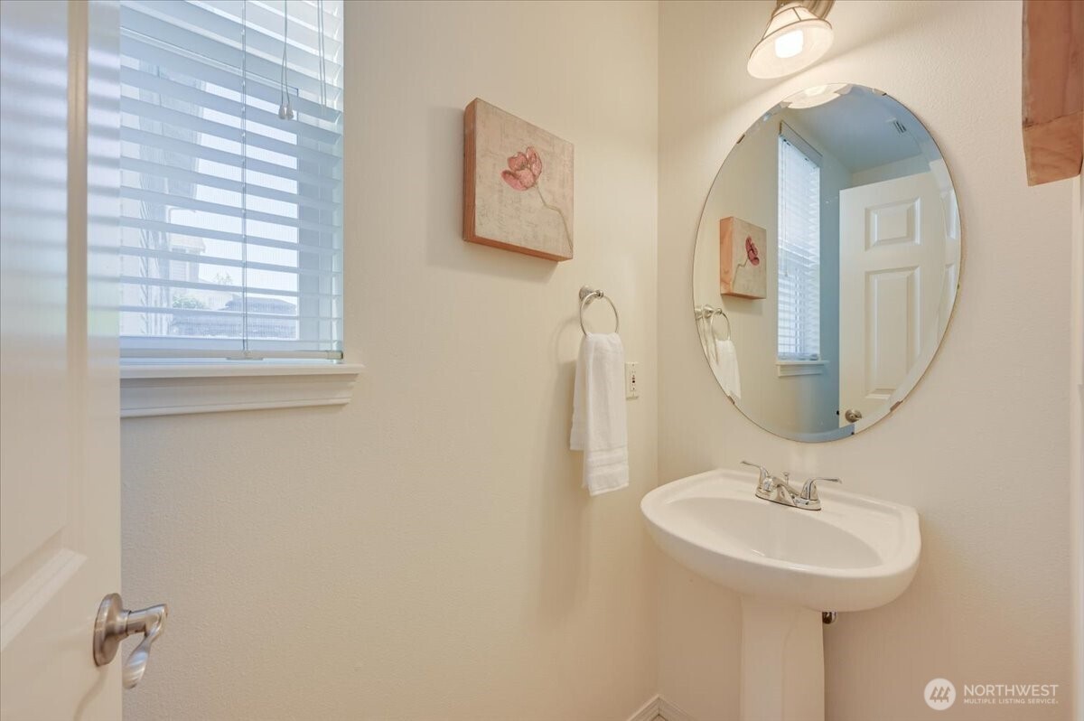 15204 48th Avenue Property Photo 29