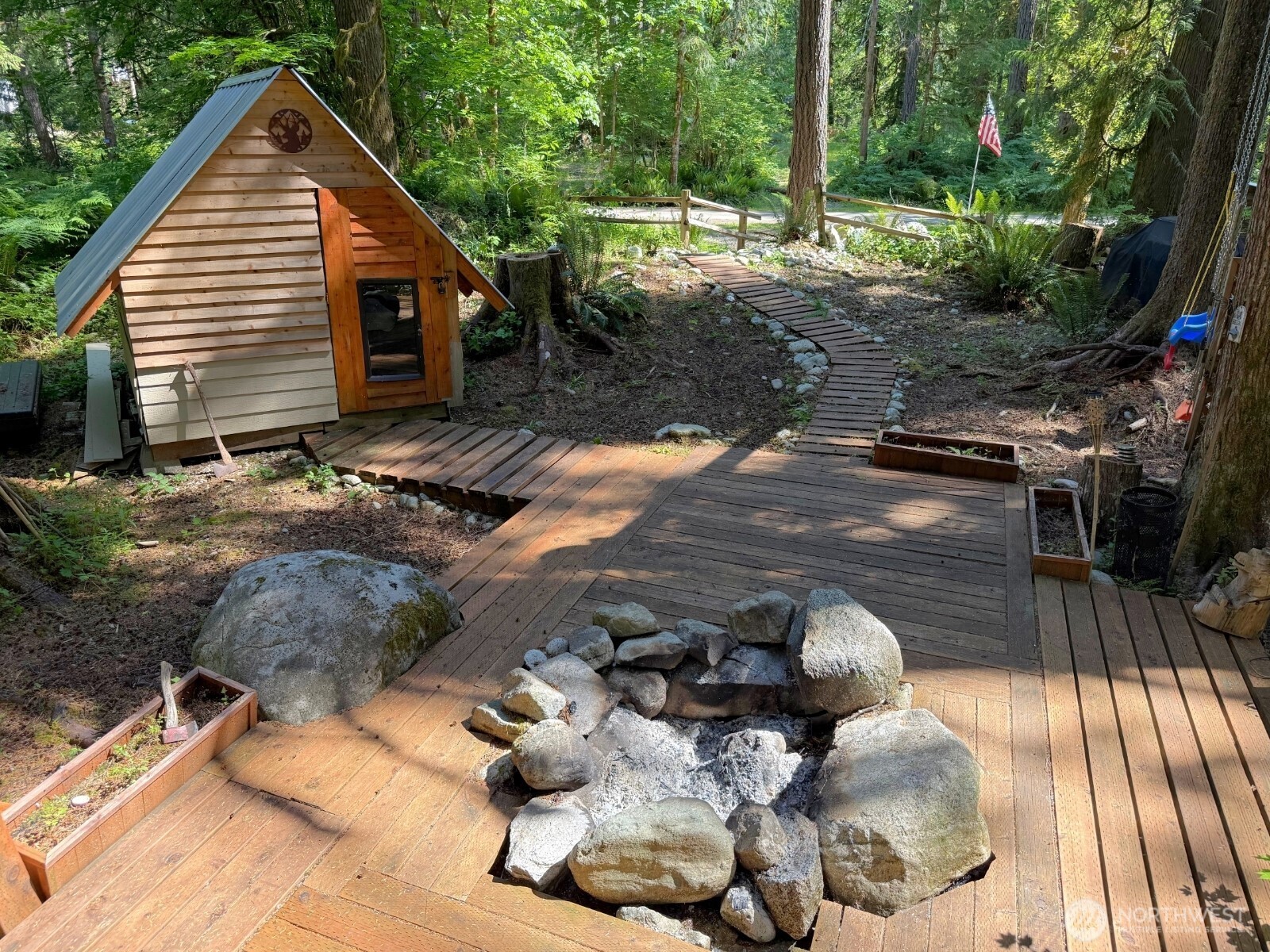 63884 Cascade River Drive Property Photo 1