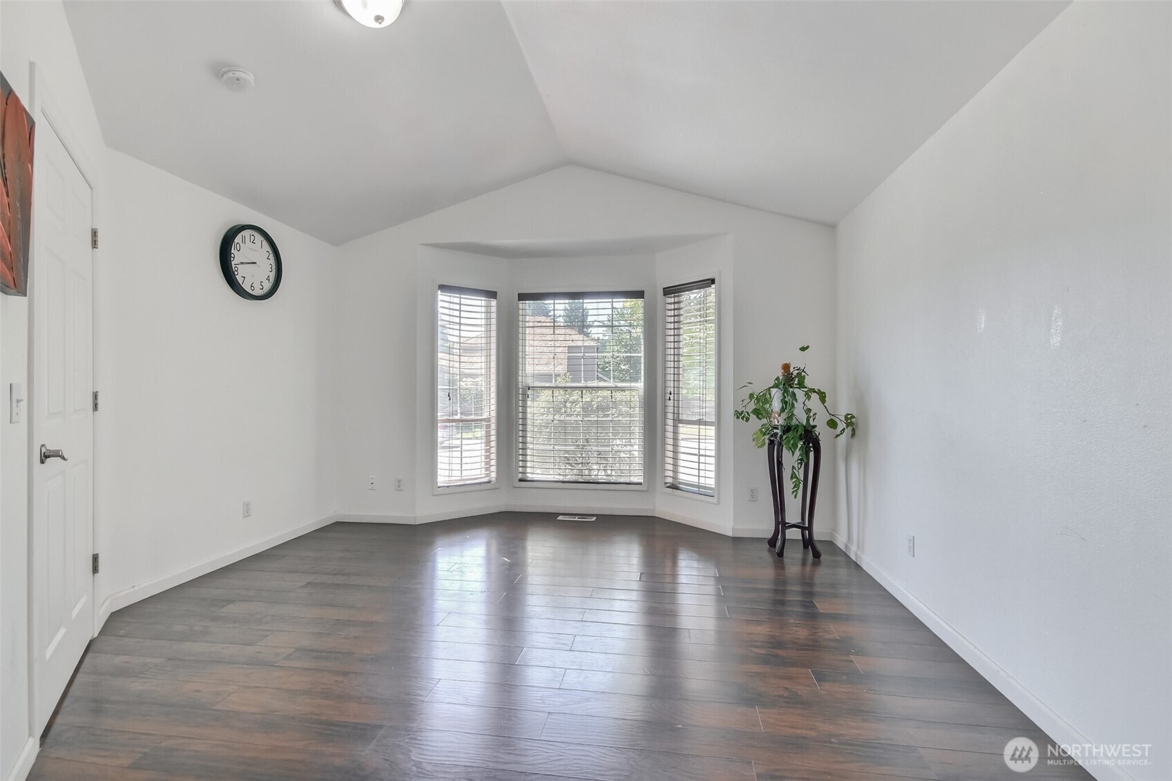 101 Eagle Ridge Drive Property Photo 3