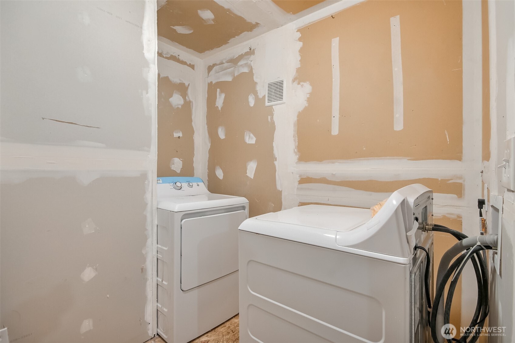 101 Eagle Ridge Drive Property Photo 26