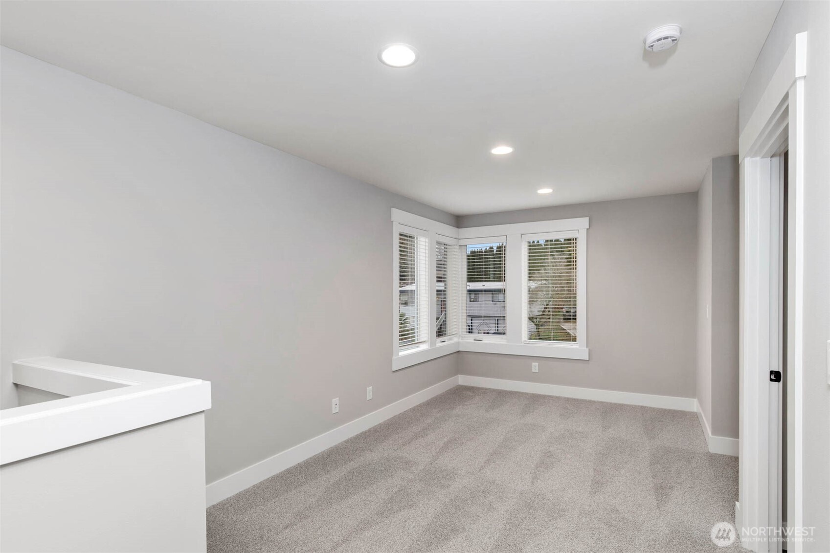 7573 S 130th Place Property Photo 8