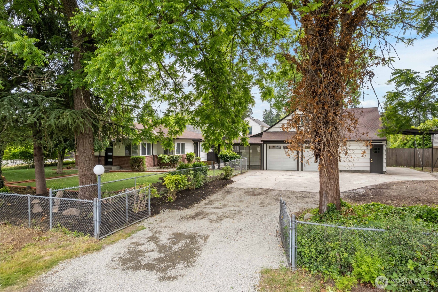 10303 40th Avenue Property Photo 1