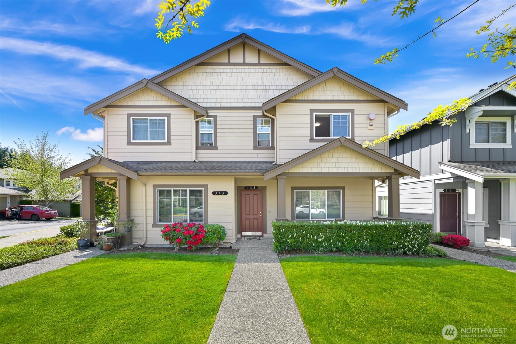 343 Tremont Ave 102