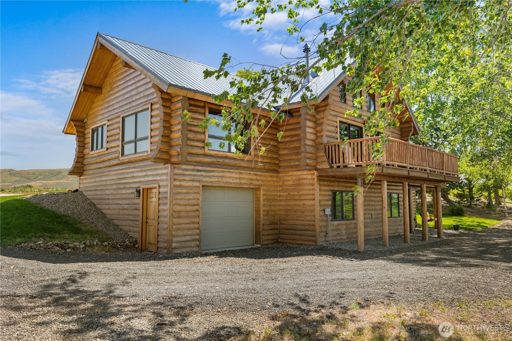 559 4th Parallel Road Property Photo 3