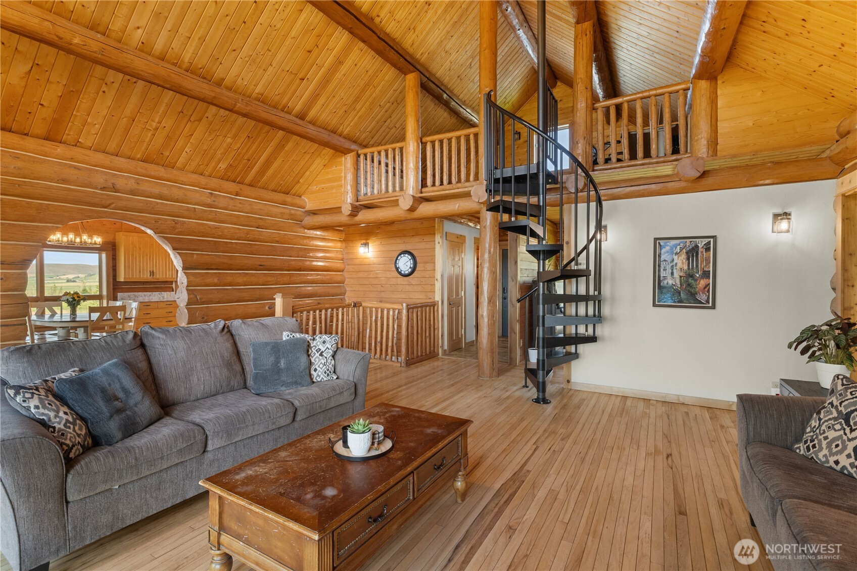559 4th Parallel Road Property Photo 9