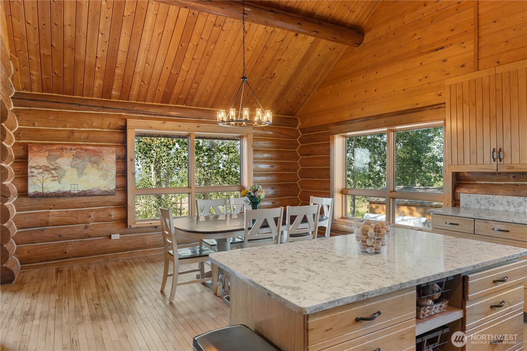 559 4th Parallel Road Property Photo 15