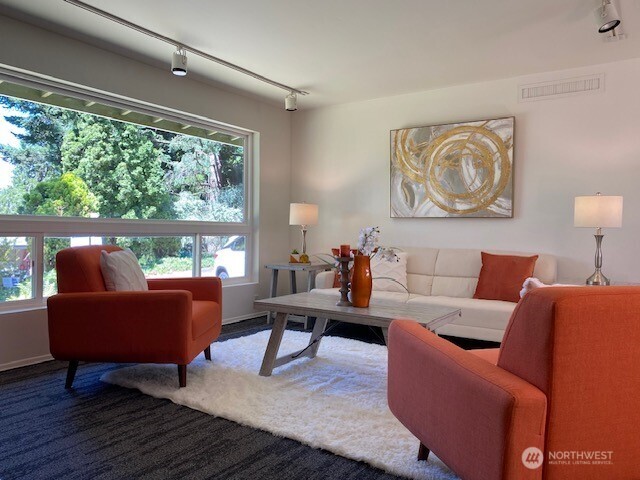 4117 Ne 107th Street Property Photo 1