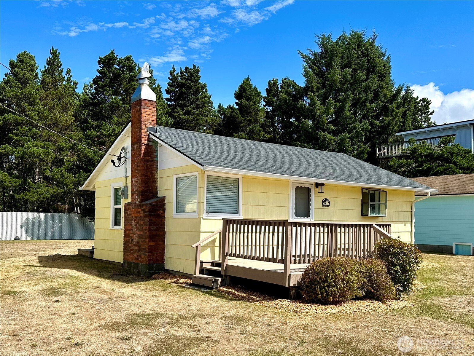 1215 199th Place Property Photo 1