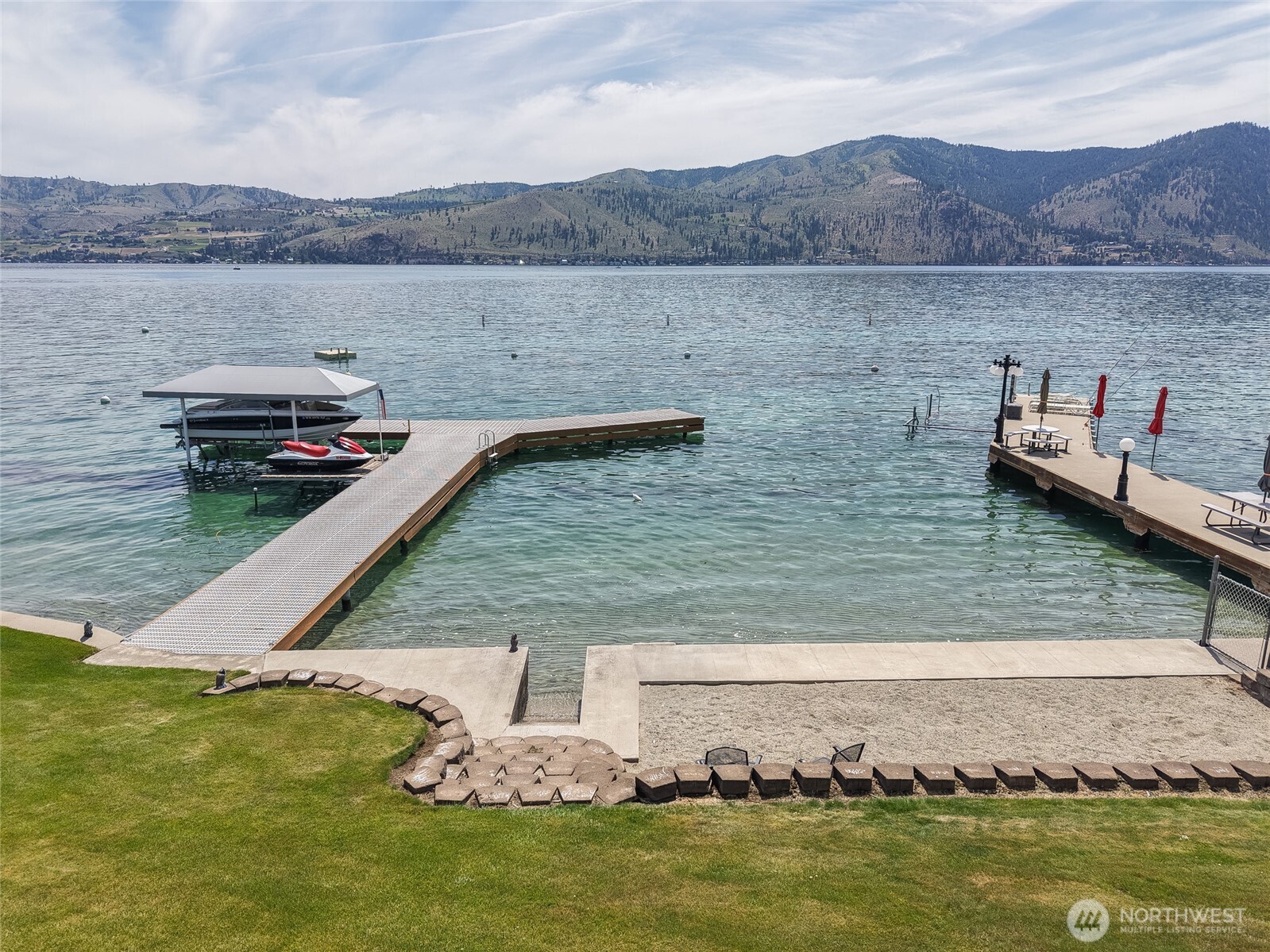 34 Leisure Lane Property Photo 4