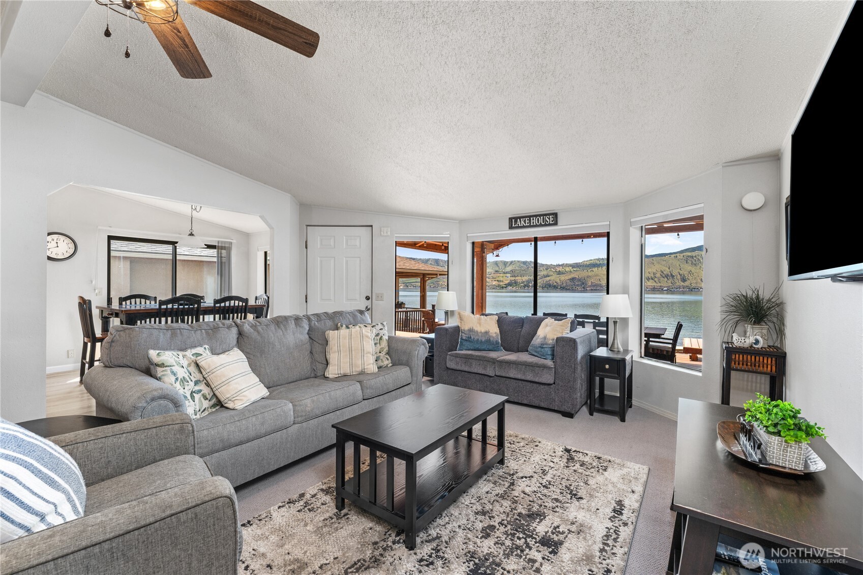 34 Leisure Lane Property Photo 11