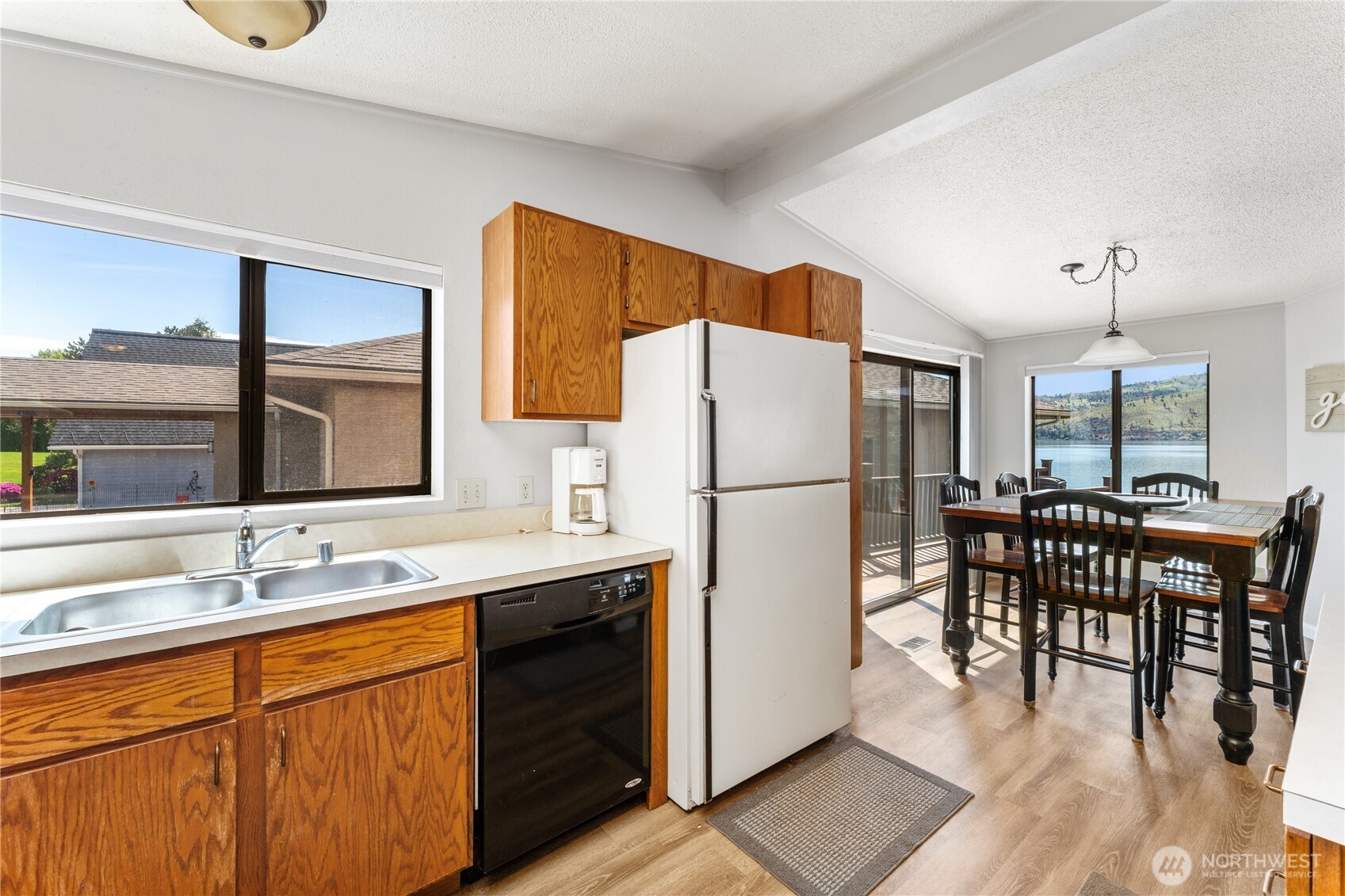 34 Leisure Lane Property Photo 14