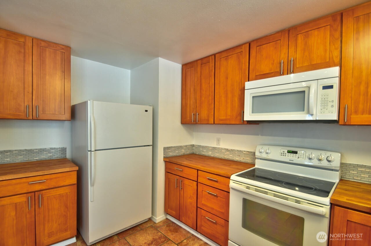 9902 114th Street Property Photo 9