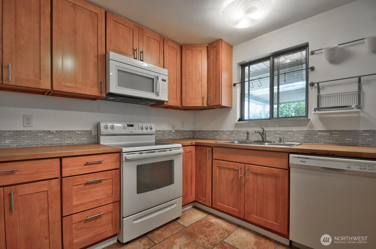 9902 114th Street Property Photo 10