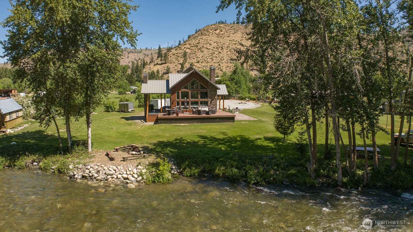 180 Country River Lane Property Photo 1
