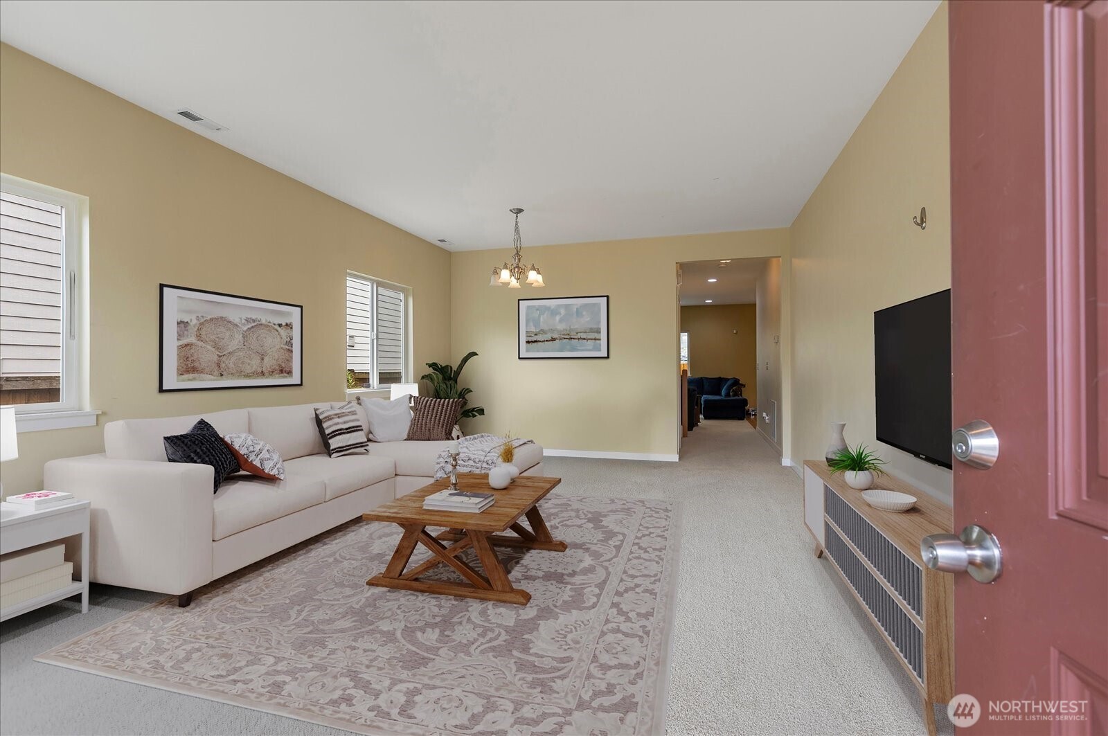 8809 81st Drive Property Photo 4