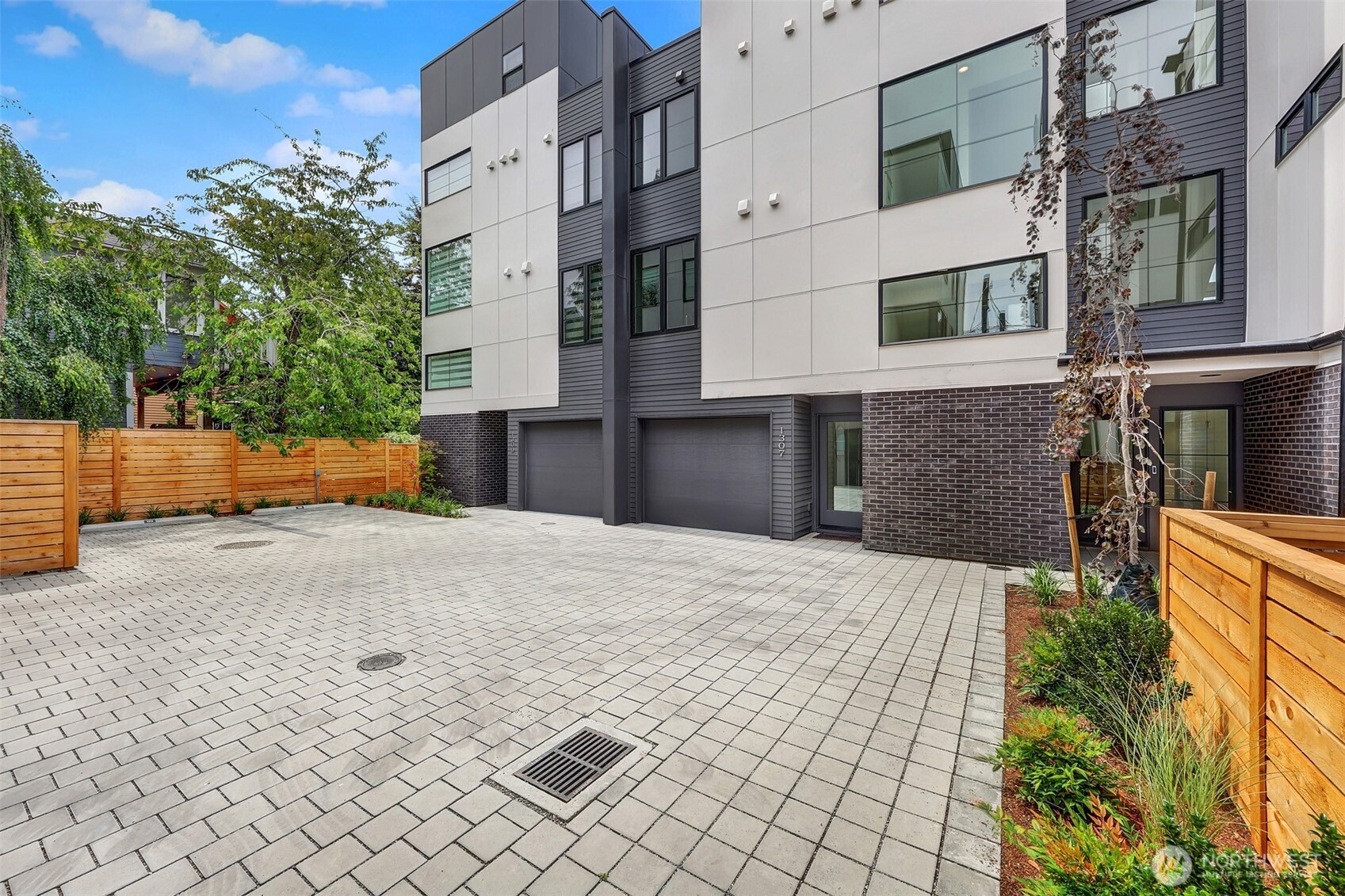 1307 31st Avenue Property Photo 4