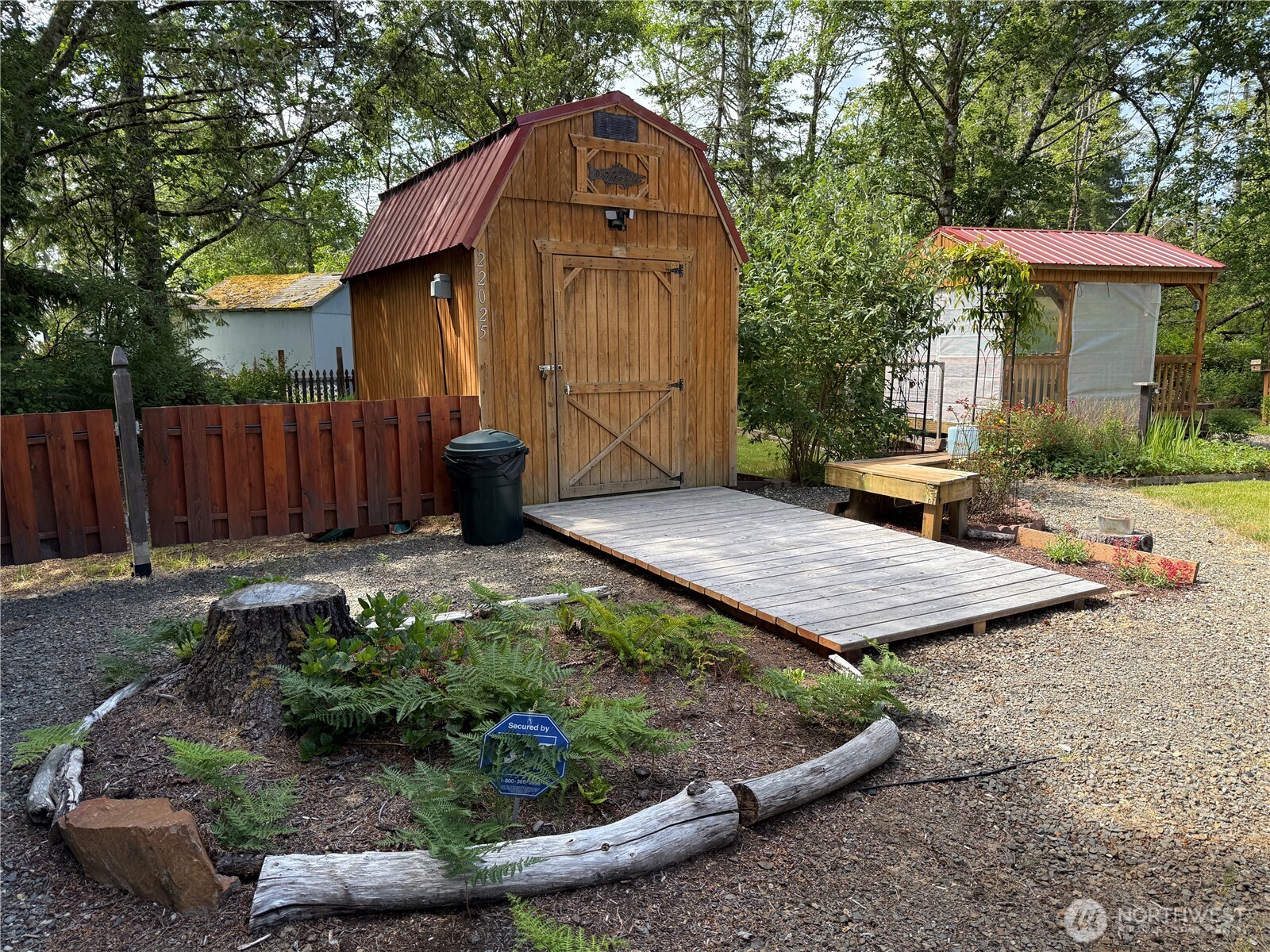 22025 U Lane Property Photo 1