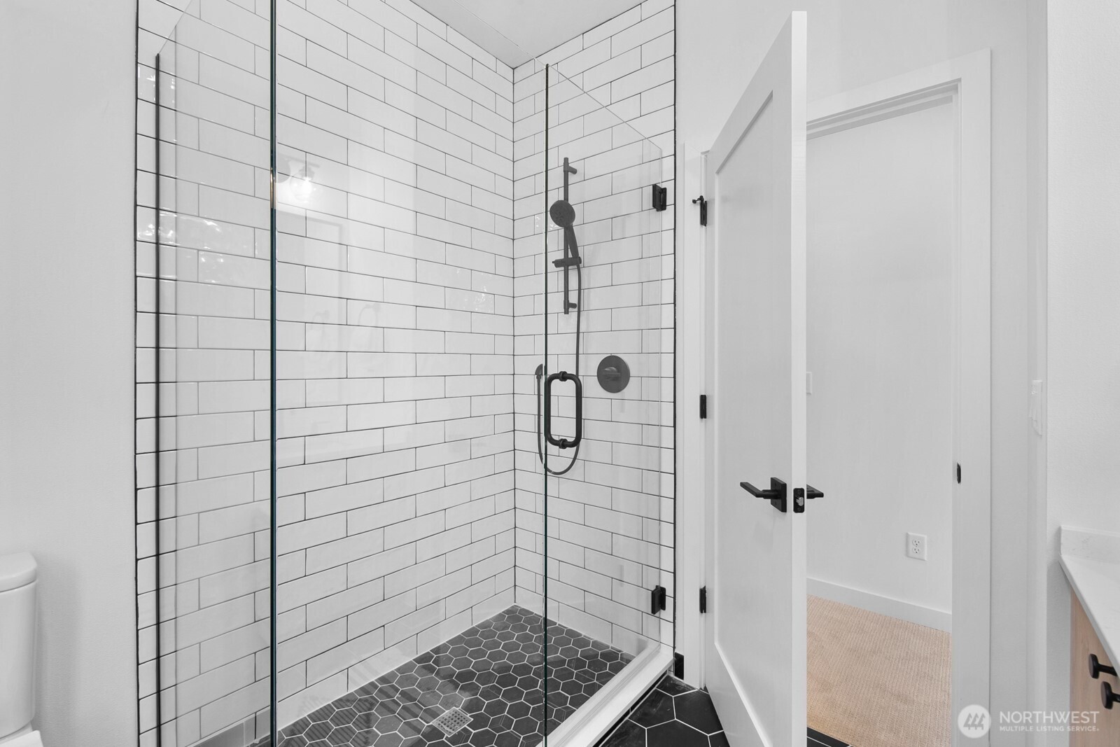 9017 B 13th Avenue Property Photo 20